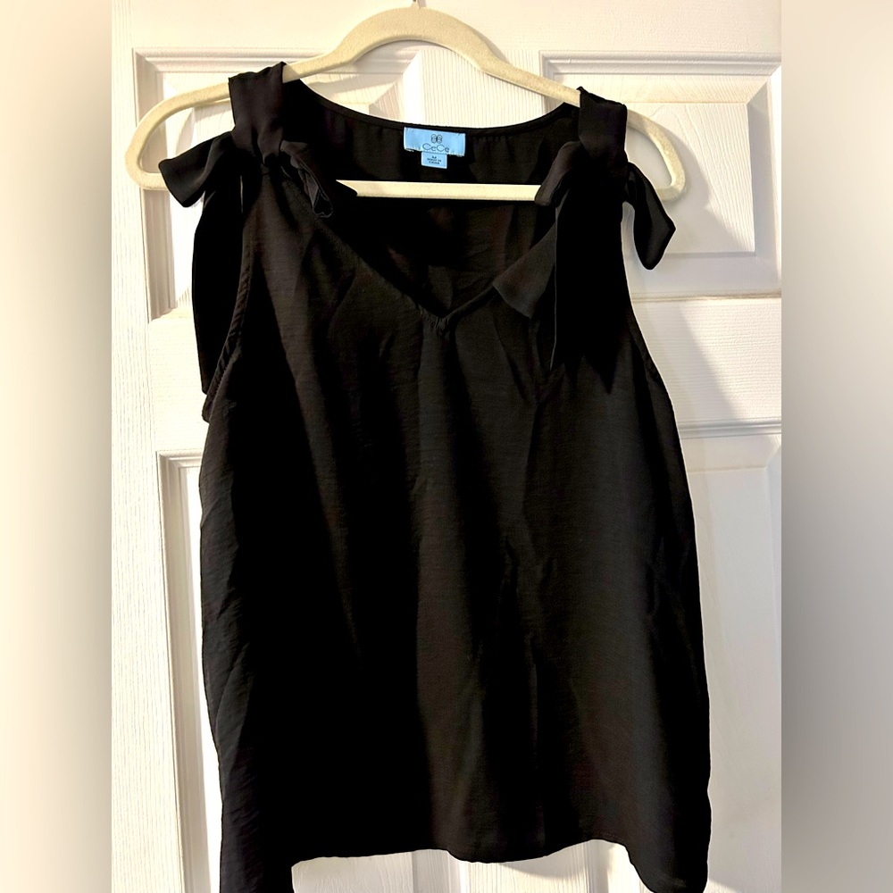 Cece Black sleeveless top